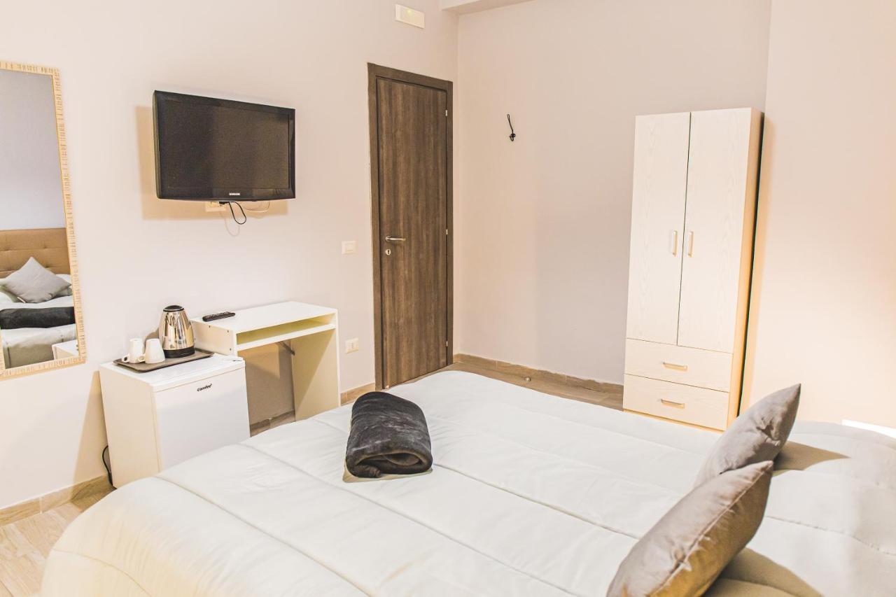 Zuroli Suite Naples Exterior photo
