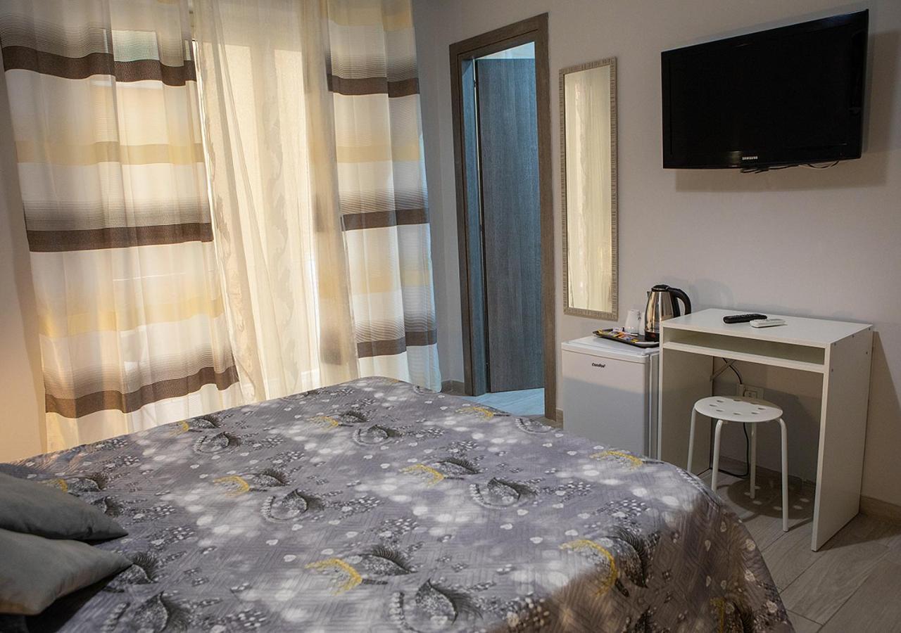 Zuroli Suite Naples Exterior photo